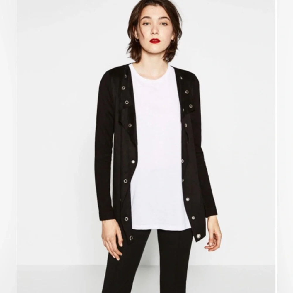 Zara Black faux Suede waterfall knit cardigan w/sliver eyelet grommet Size Small